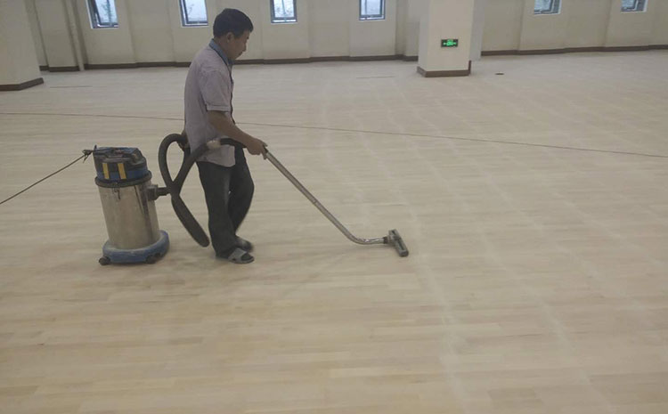 楓樺木籃球場實木地板怎么維修？